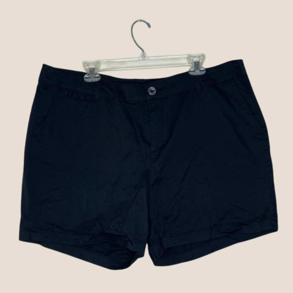 Lane Bryant Black Cotton Blend Mid Rise Chino Style Size 18 Shorts